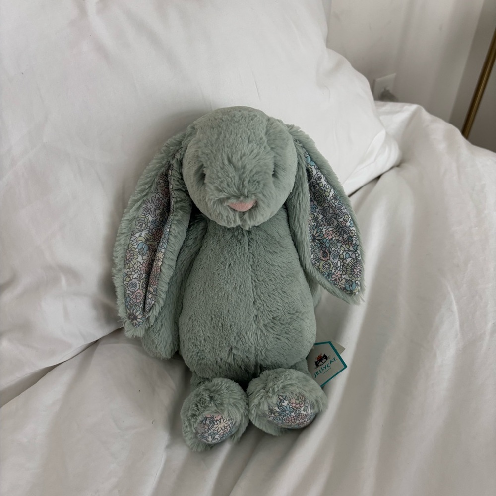 !RARE! Jellycat London Original Blossom Sage Bunny